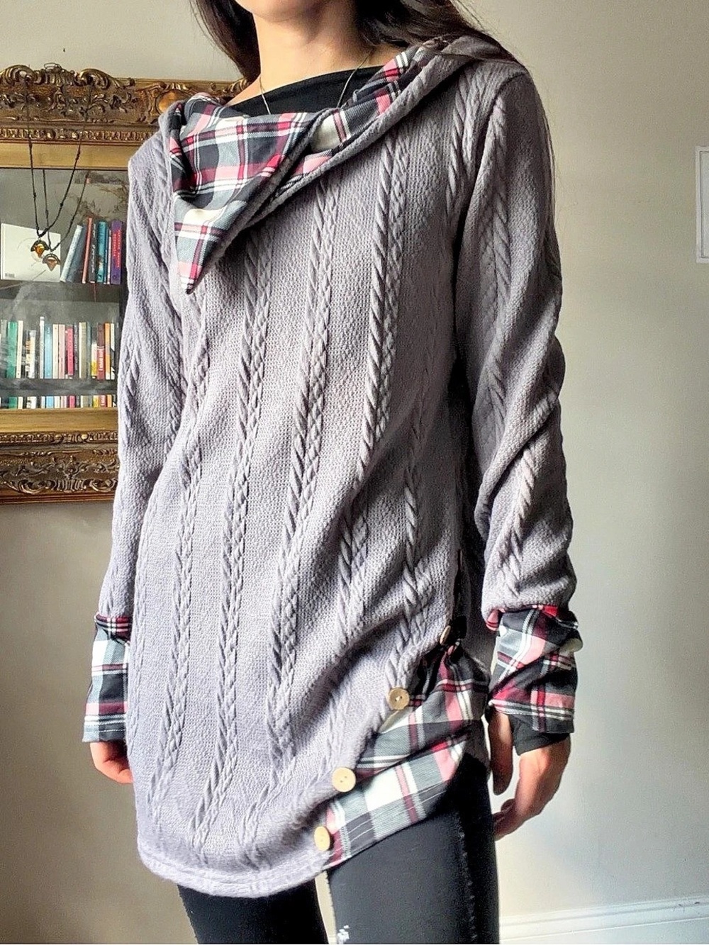 Cable Knit Plaid Trim Hoodie in Gray & Red
